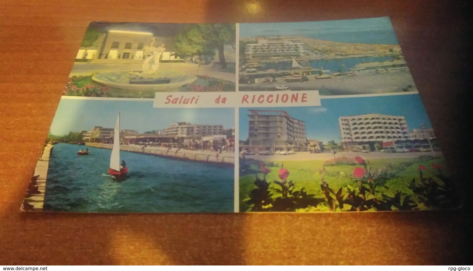 Cartolina:Saluti Da  Riccione Viaggiata (a31) - Non Classificati