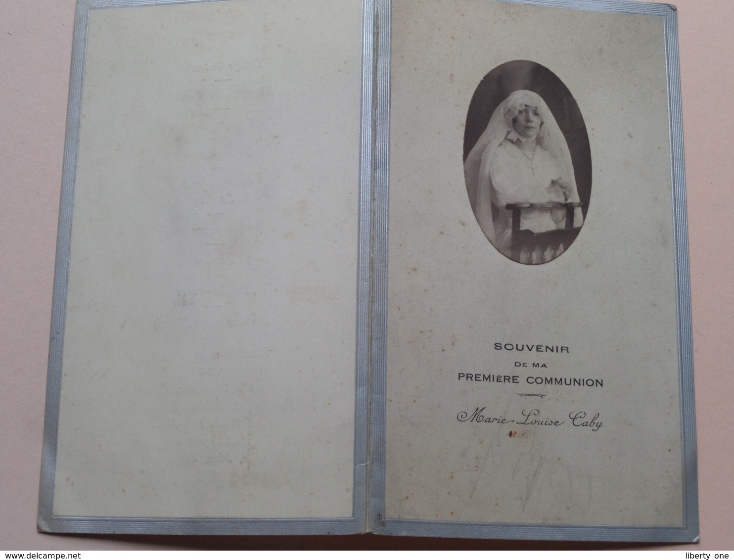 Souvenir De Ma Premiere Communion De Marie-Louise CABY ( DINER ) Le 6 Mai 1931 > Zie Foto's ( Pap. Dubourg Rouen ) ! - Menus