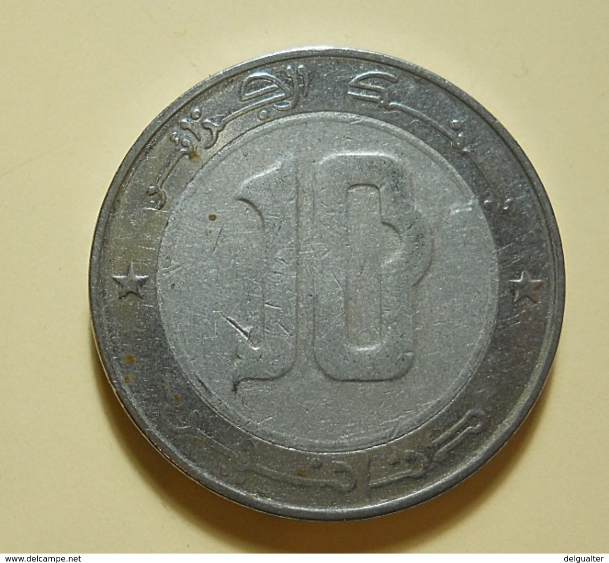 Algeria 10 Dinars 2004 - Algérie