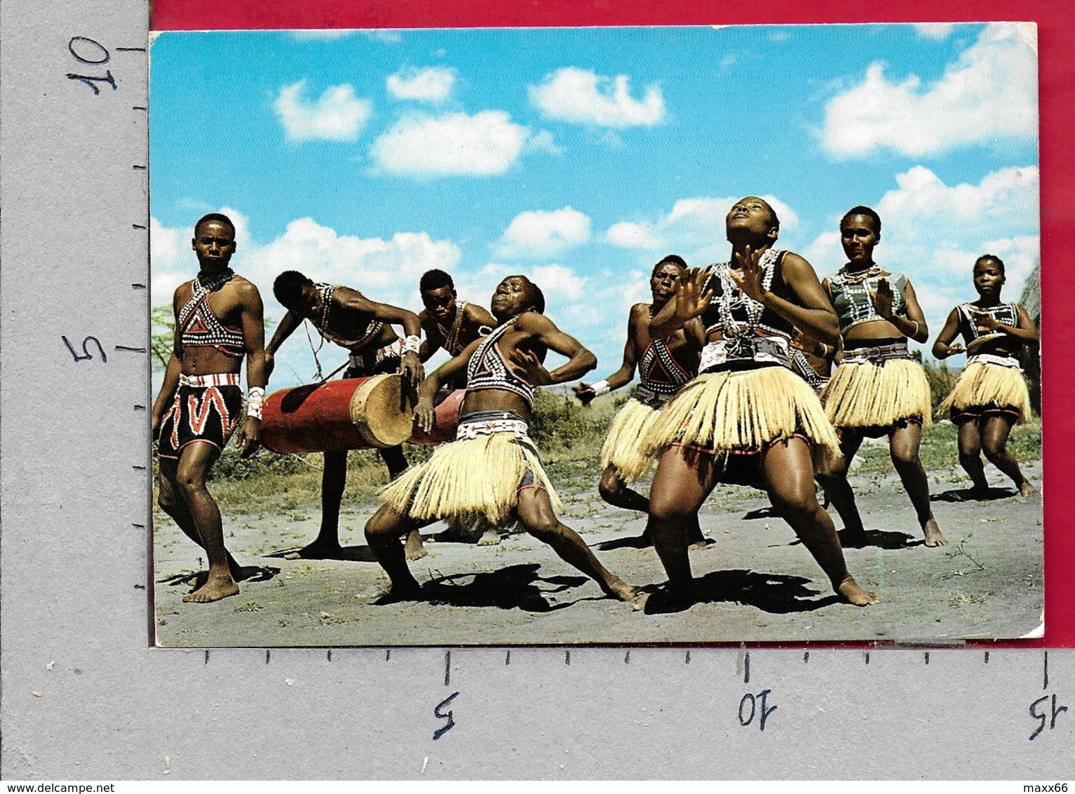 CARTOLINA VG KENIA KENYA - Kitui Dancers  - 10 X 15 - ANN. 1976 - Kenia