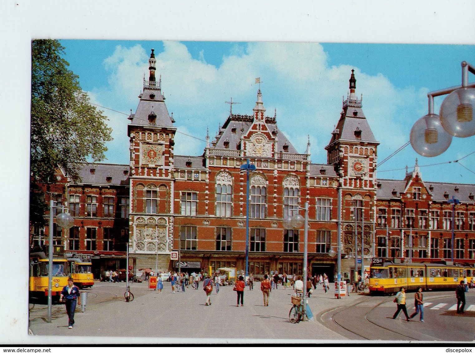 U4045 Postcard AMSTERDAM - CENTRAAL STATION + GARE + TRAM TRAMWAY, TRAIN TREIN TRENI _ Ed By EURO 747 - Amsterdam