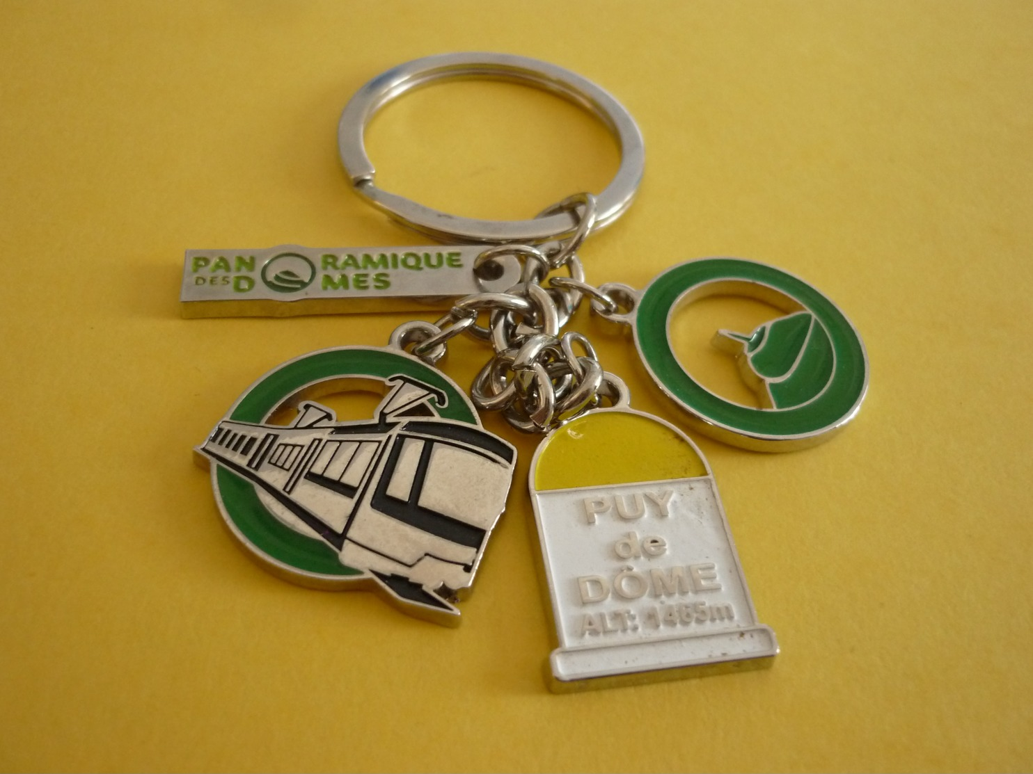 Porte-clefs   PUY - DE -DOME  ALT 1465m - Porte-clefs