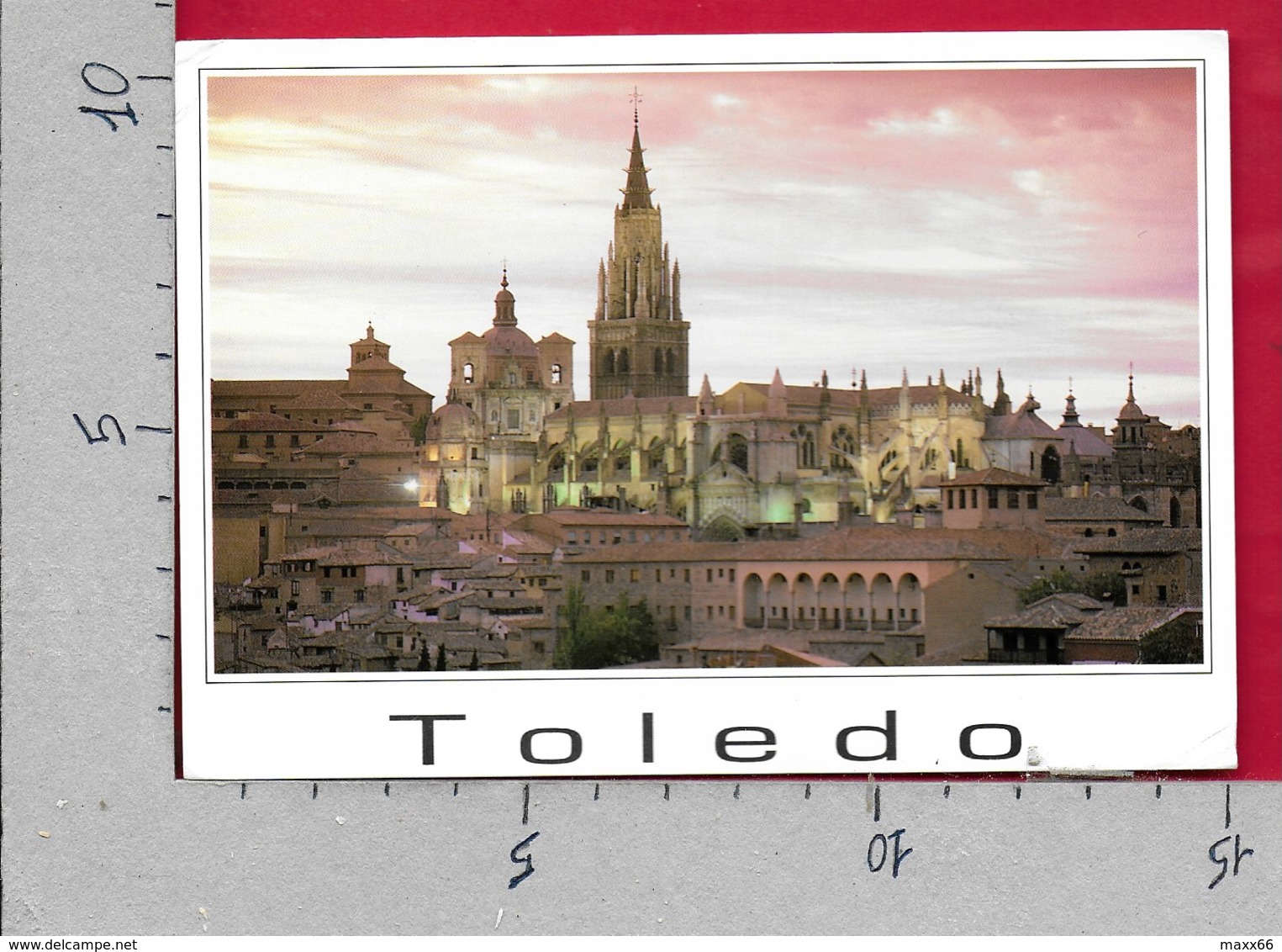 CARTOLINA VG SPAGNA - TOLEDO - Vista Parcial - Catedral - 10 X 15 - ANN. 2001 - Toledo