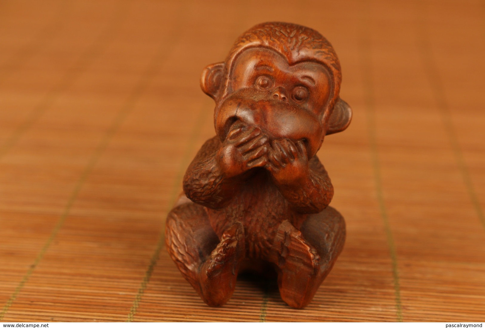 VIEUX BUIS Pas Entendre Monkey Figure Statue Antiquités Asiatiques Japonais Netsuke DECO - Art Asiatique