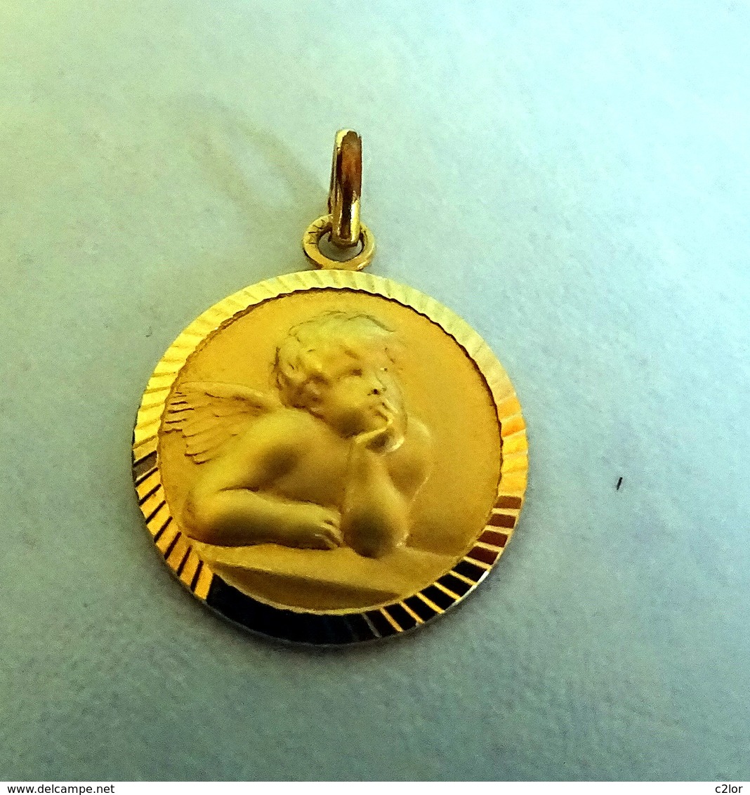 Médaille De "bébé"  En Plaqué Or MURAT Poinçonné, Tête D'ange - Anhänger