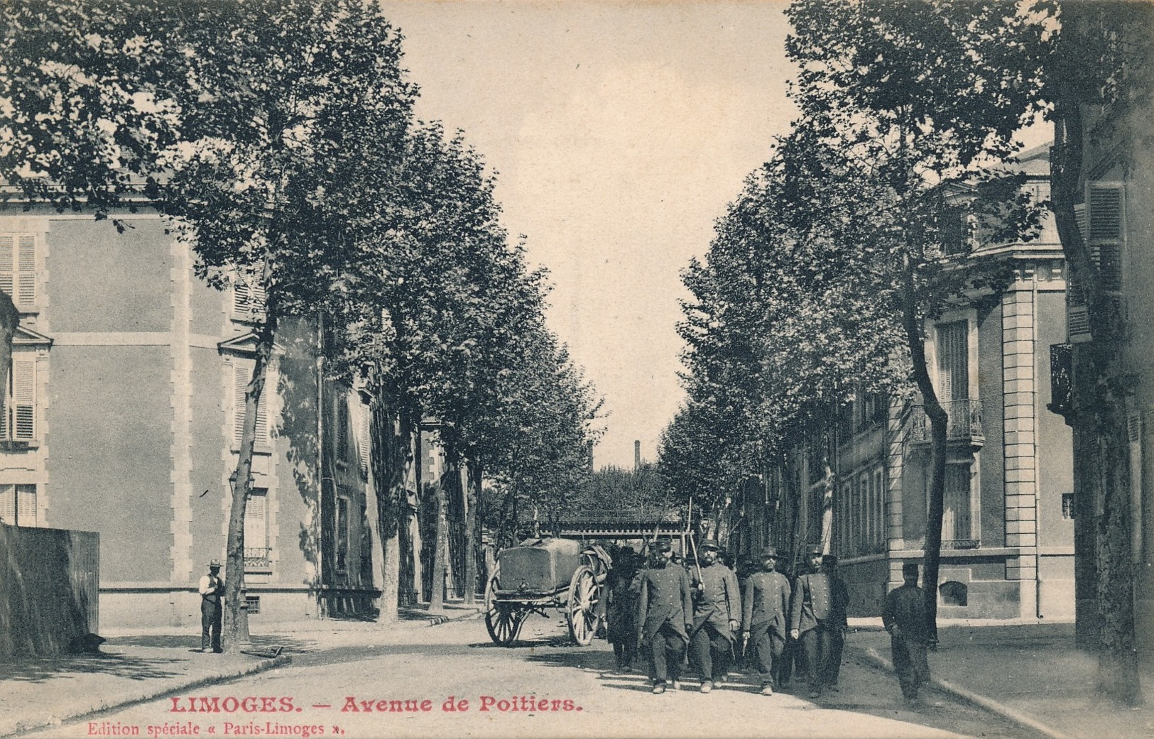 H210 - 87 - LIMOGES - Isère - Avenue De Poitiers - Limoges