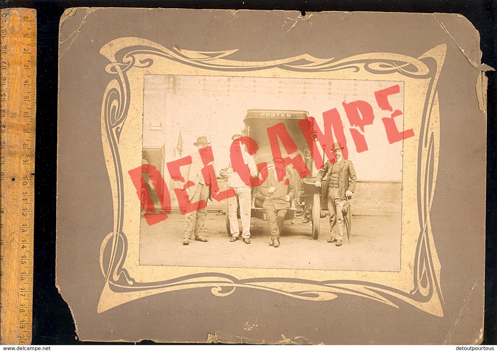 Photographie Originale : Agents De La Poste Facteur Receveur Devant Un Camion DE DION BOUTON Des Postes C.1910 - Cars