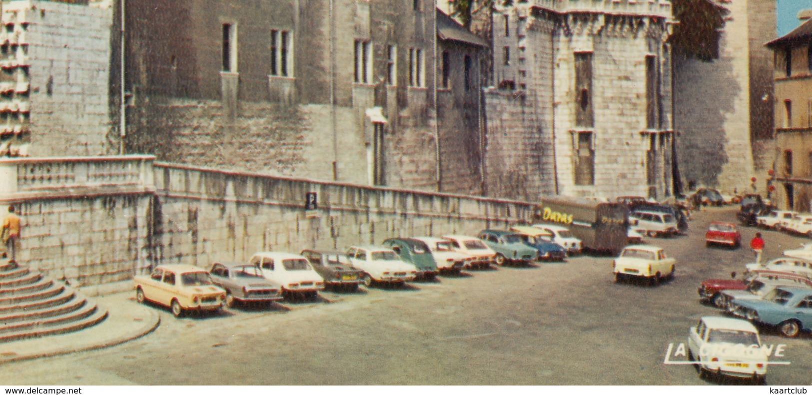 Chambery: 3x SIMCA 1000, 1100, ARONDE, RENAULT FLORIDE, 8, PEUGEOT 404, CITROËN 2CV, DS, OPEL KADETT-B - Chateau - Toerisme