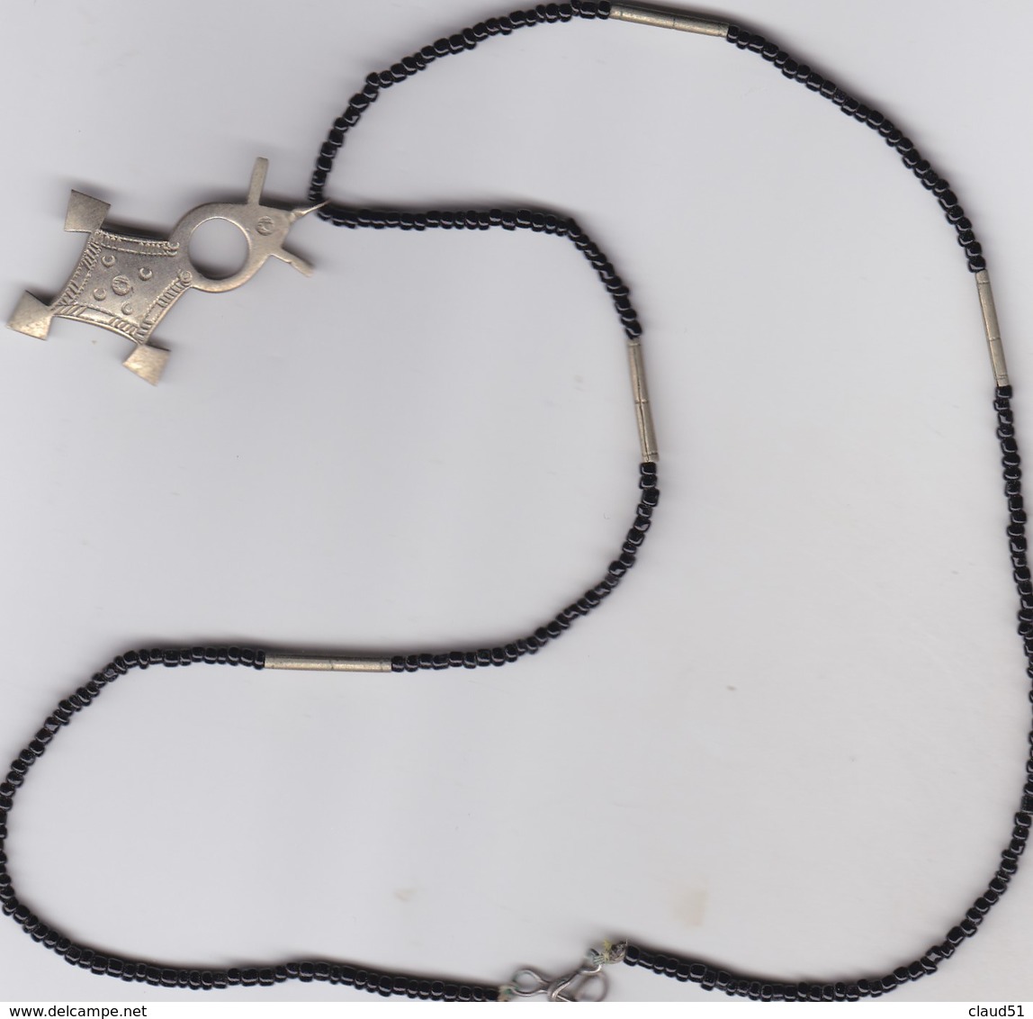 Bijoux Collier Avec Etoile (certainement De L'argent) Origine Mali (sud -Région De Sheba) - Ethnics