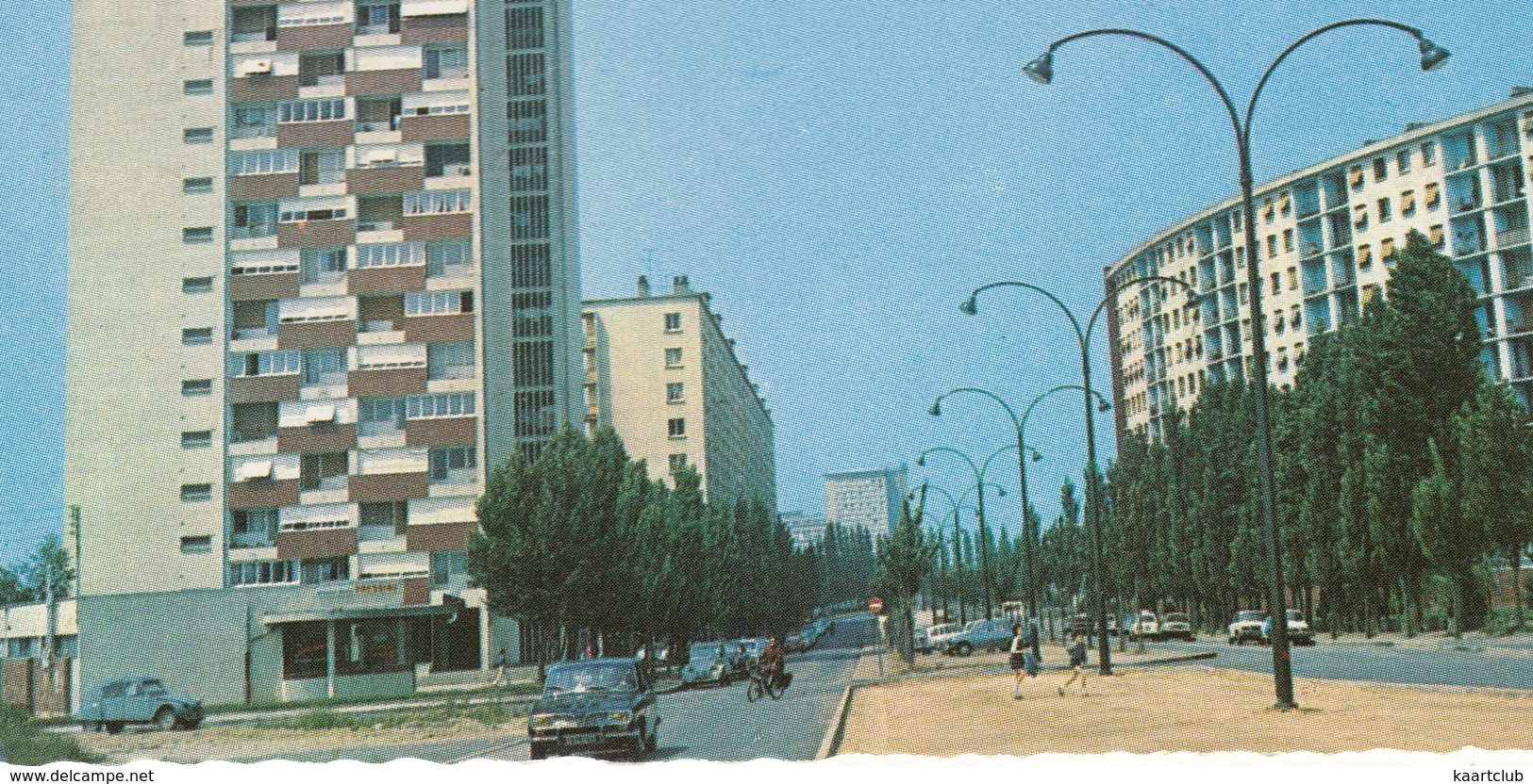 Rennes: RENAULT  16, CITROËN 2CV, SOLEX  - Tour De La Binquenais Et Square Edouard Herriot - Toerisme