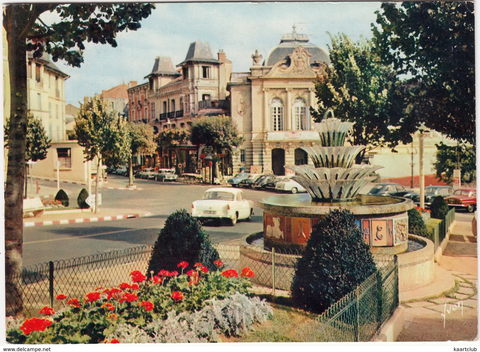 Chatelguyon: SIMCA ARIANE, PEUGEOT 203 - Place Brosson Et Le Casino - Turismo