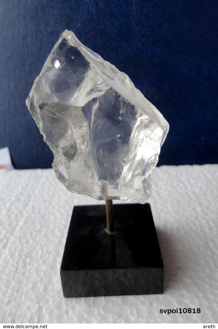 Joli CRISTAL DE ROCHE Monté Sur Socle -  6 X 4 X 3 Cm - Minerals