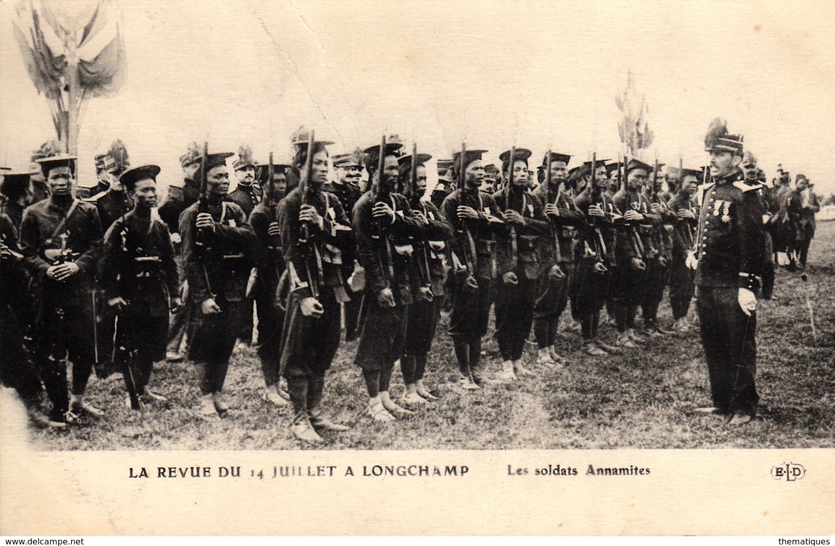 Thématiques 2018 Commémoration Fin De Guerre 1914 1918 Les Soldats Annamites Revue Du 14 Juillet - Viêt-Nam