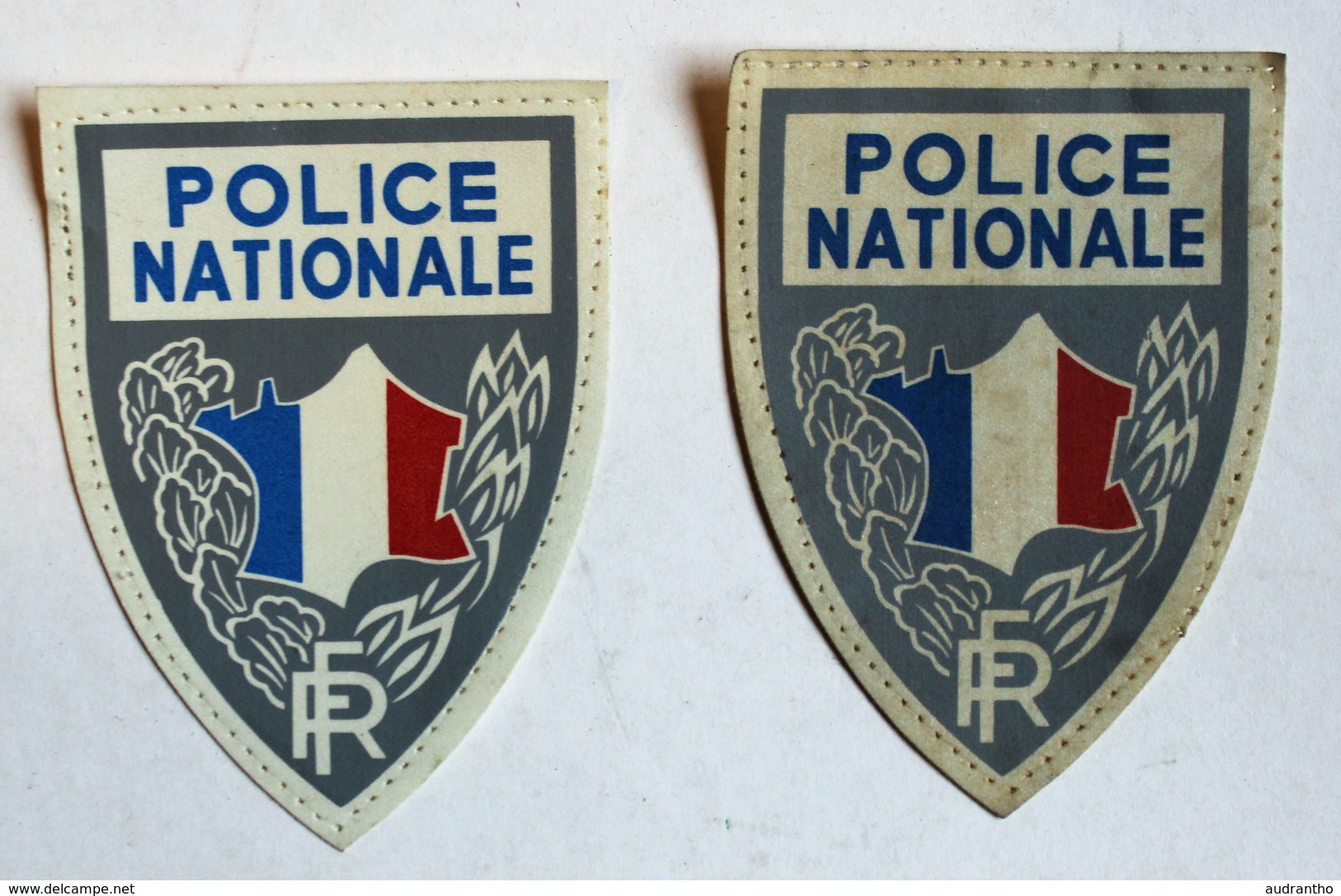 Police Nationale Ancienne écharpe Tricolore D'officier + 2 écussons République Française RF Seita - Police & Gendarmerie