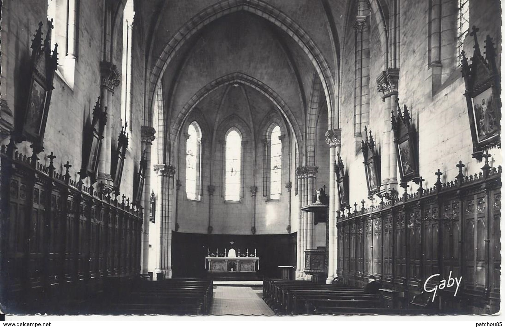 CPSM  France   85  Vendée Luçon  Intérieur De La Chapelle Du Séminaire - Lucon