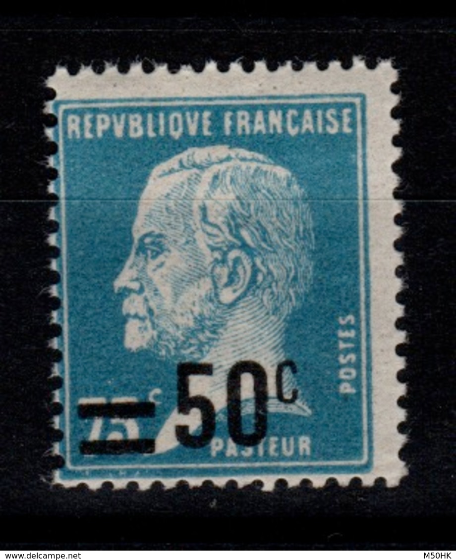 YV 219 N** Pasteur Cote 6 Euros - Neufs