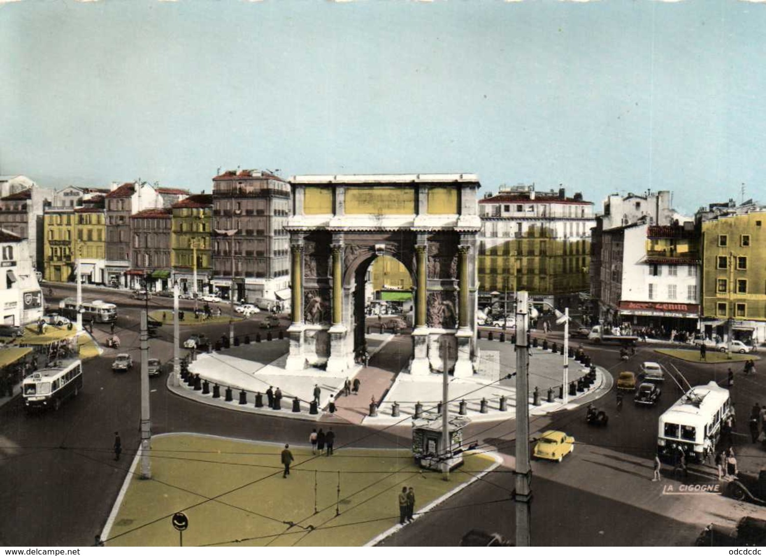 CPSM Grand Format MARSEILLE  La Plage Jules Guesde Et L' Arc De Triomphe Ou Porte D'Aix Trolley Bus Colorisée RV - Quartier De La Gare, Belle De Mai, Plombières