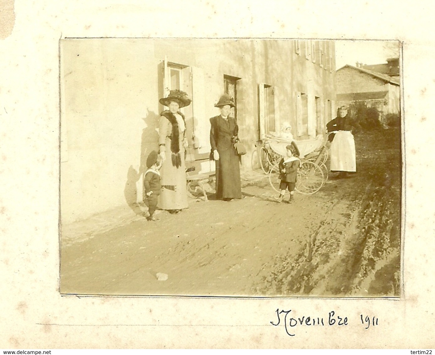 (FAMILLE  RUELLO  ) ( MILITAIRES )( METIERS )( GUERRE)  ( BELLAC)(HAUTE VIENNE ) 1911 - Lieux