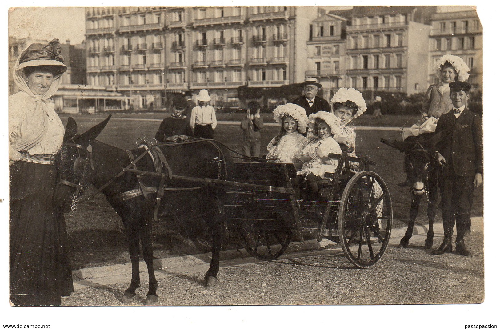 DIEPPE - Promenade En Voiture à ânes - Dieppe