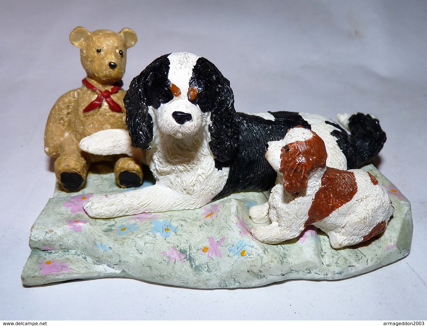 ADORABLE STATUETTE FIGURINE JOLI CHIEN RESINE CAVALIER KING CHARLES ET SON BEBE Tbe - Hunde