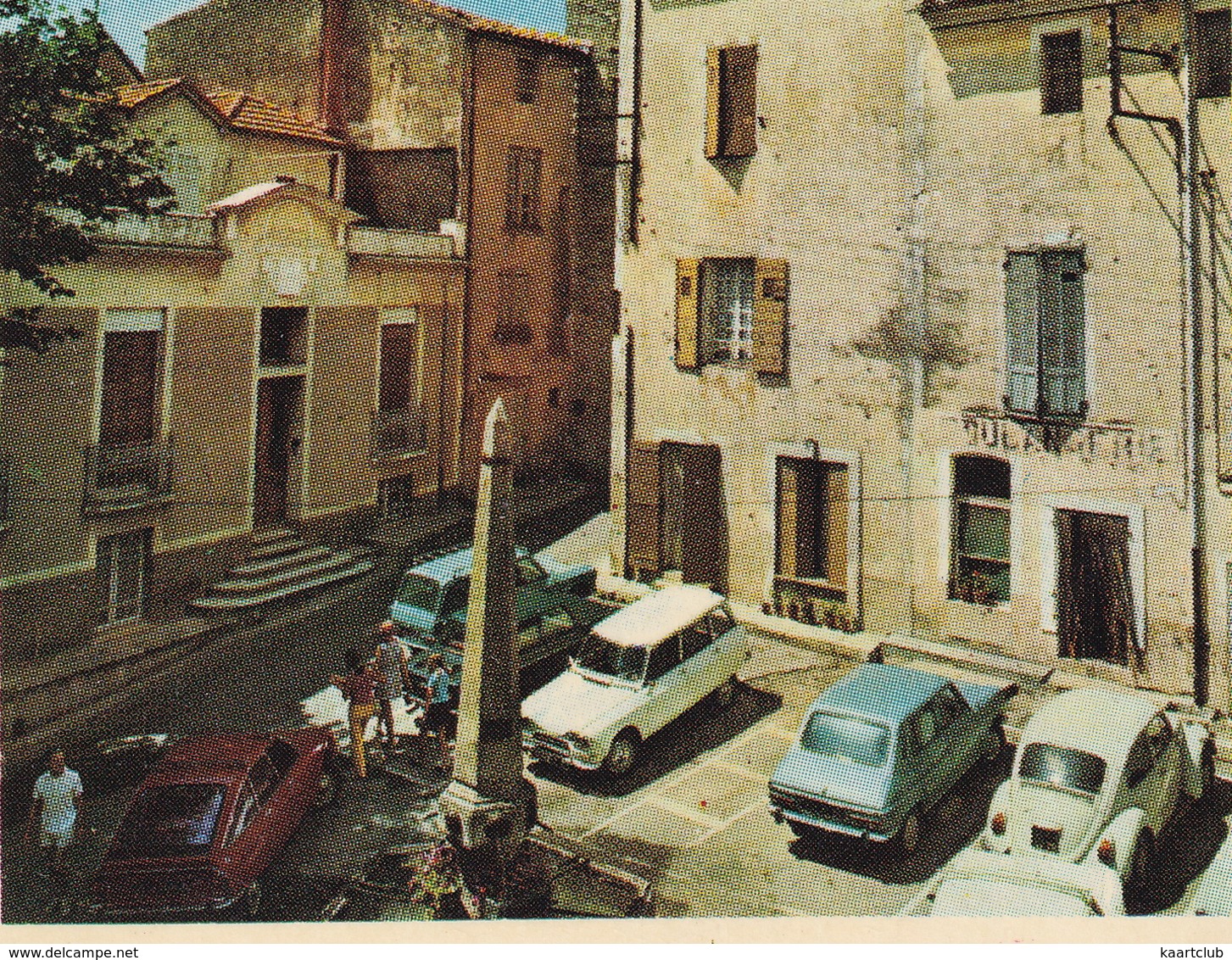 Cucuron: CITROËN GS, AMI BREAK, VW 1200 KÄFER/COX, SIMCA 1100, 1000  - Eglise Notre-Dame - (Vaucluse) - Toerisme