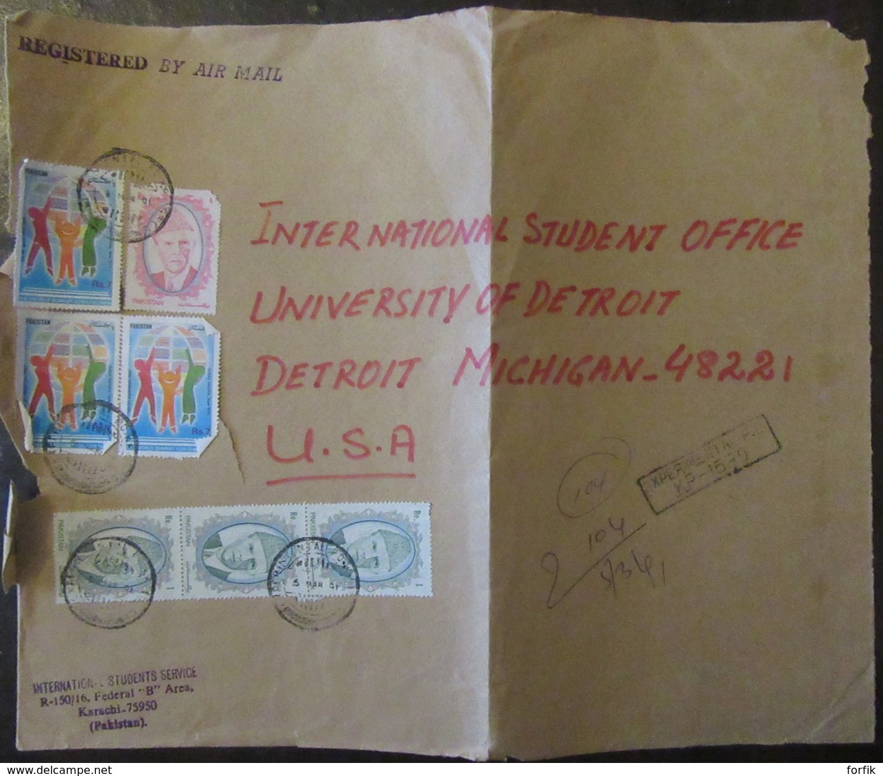 Moyen-Orient (Pakistan, Bengladesh, etc... - Lot de 43 enveloppes timbrées vers étranger ou non, à étudier