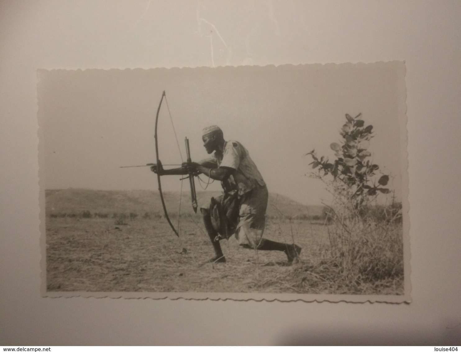 BJ - 1000 -  ERYTHREE - Chasseur à L'arc - Tir à L'Arc