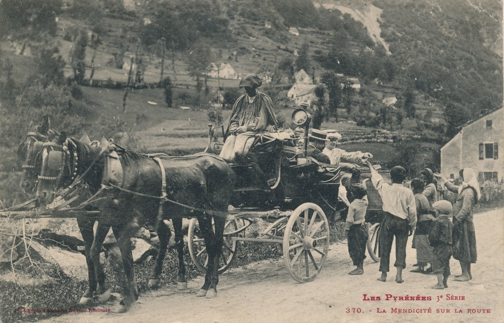 H213 - 09 - Ariège - La Mendicité Sur La Route - Autres & Non Classés