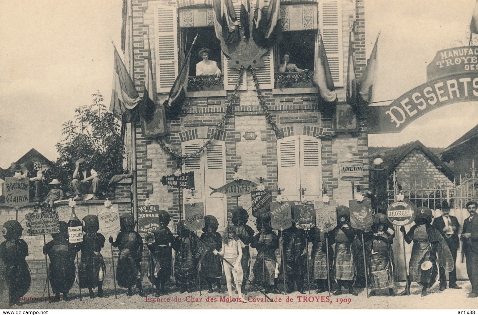 N68 - 10 - TROYES - Aube - Escorte Du Char Des Malots à La Cavalcade De Troyes - 1909 - Troyes