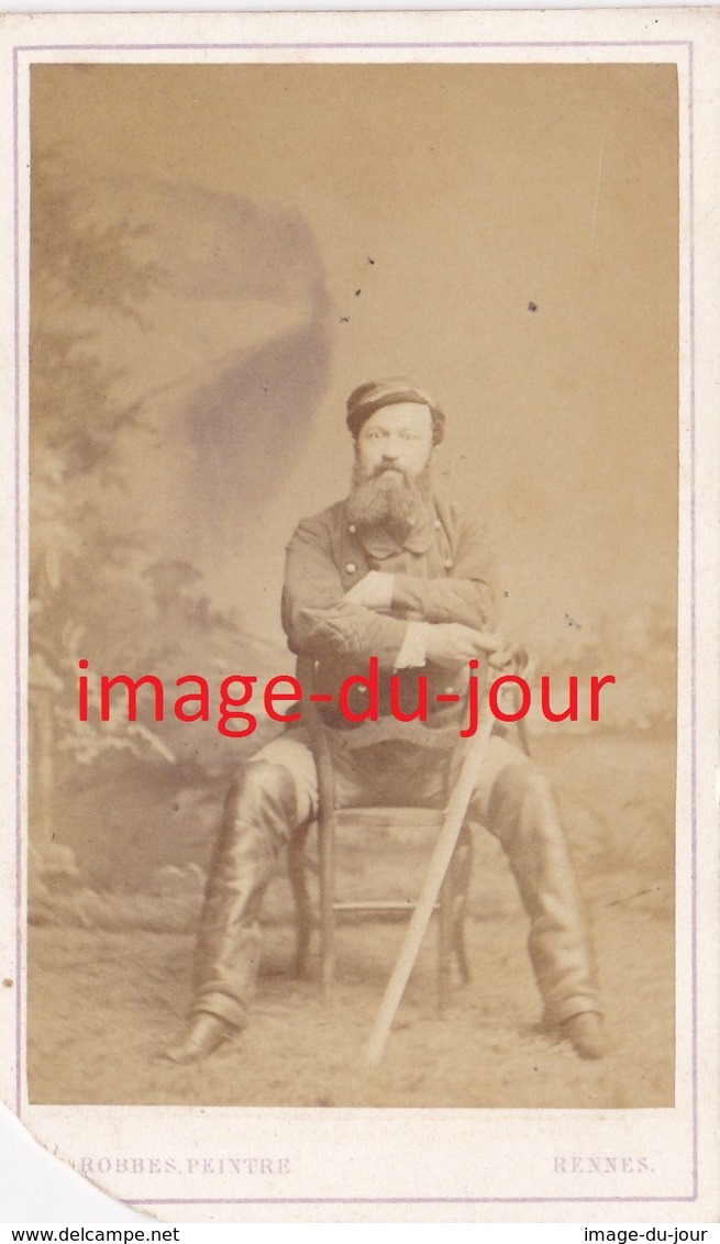 Photo Cdv  Militaire Guide De L'armée De La Loire  Guerre De 1870  Nom Au Verso - Ancianas (antes De 1900)