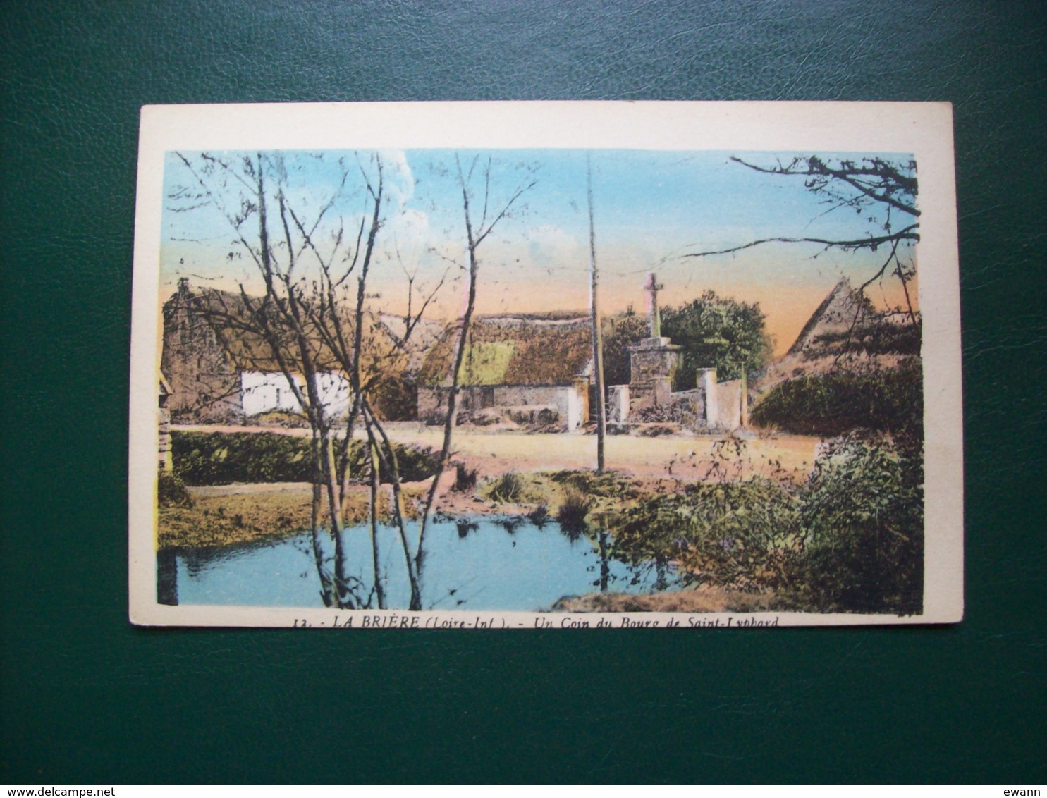 Carte Postale Ancienne De Saint-Lyphard: La Brière- Un Coin Du Bourg - Saint-Lyphard