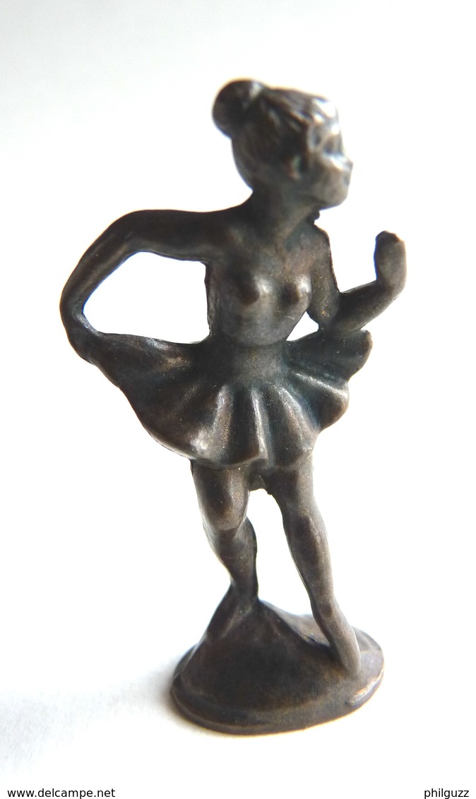 Rare FIGURINE KINDER  METAL BALERINE DANSEUSE 2 70's - U-EI (1) - Figurines En Métal