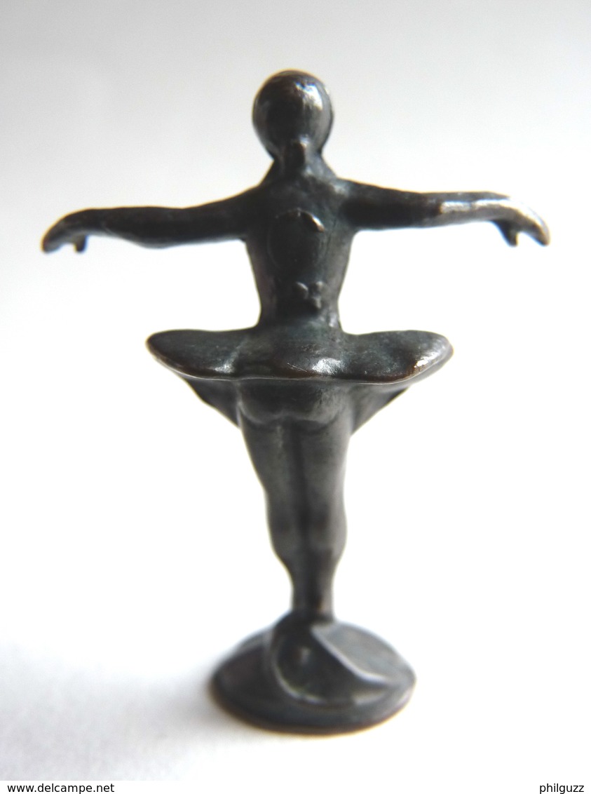 Rare FIGURINE KINDER  METAL BALERINE DANSEUSE 4 70's - U-EI (1) - Figurines En Métal