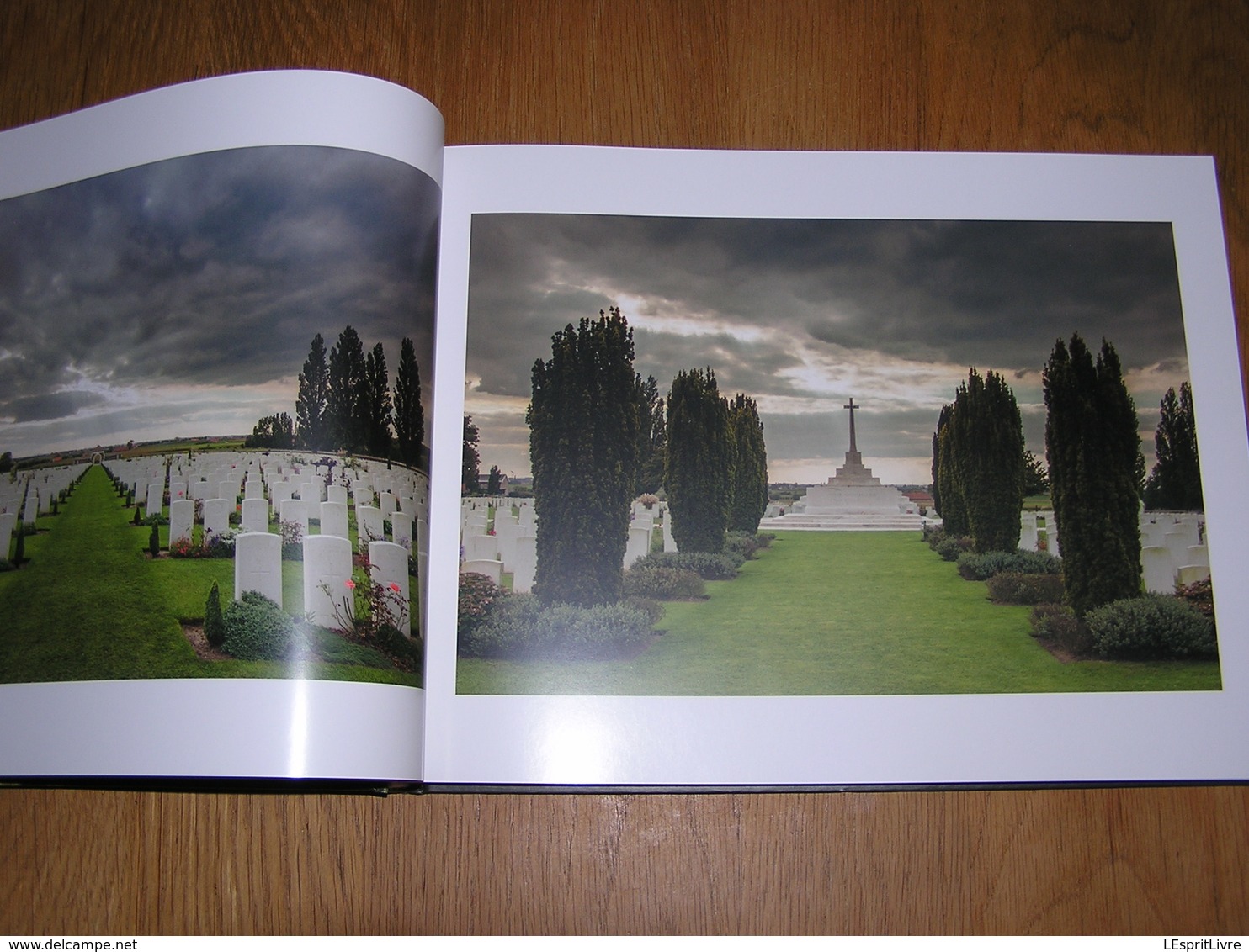 SILENT FIELDS Mémorial Sites of The Great War Guerre 14 18 Oorlog Cimetière Militaire Cemetery Yser Menin Flandre Ijser