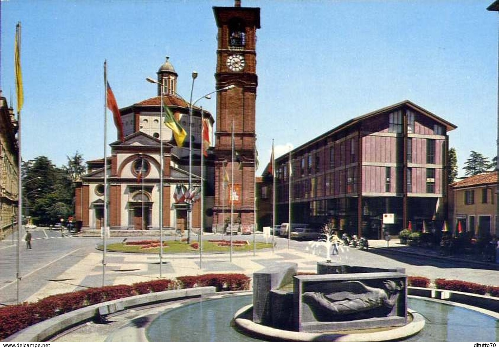 Legnano - Piazza E Chiesa S.magno - 48 - Formato Grande Non Viaggiata – E 9 - Legnano