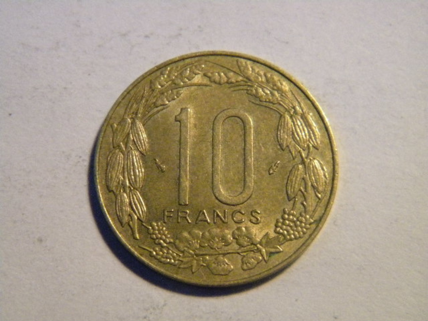 CAMEROUN - 10 FRANCS 1983. - Cameroun