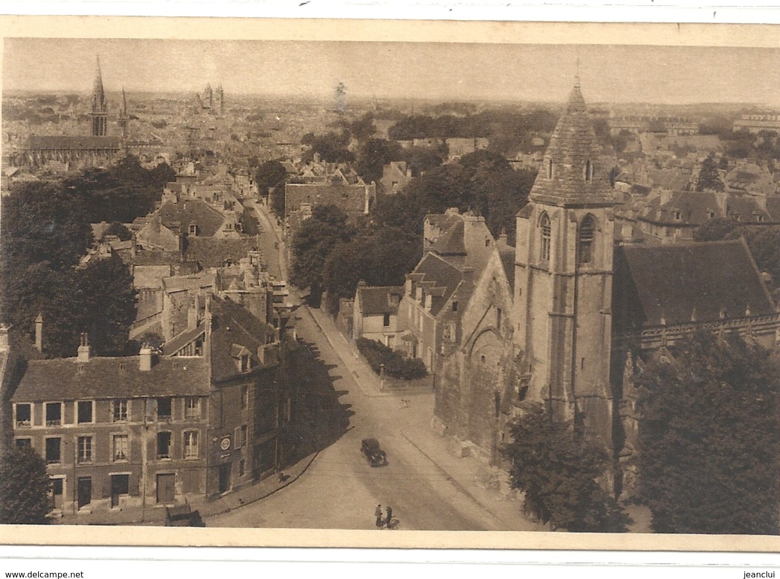 CAEN . VUE GENERALE  . CARTE NON ECRITE - Caen