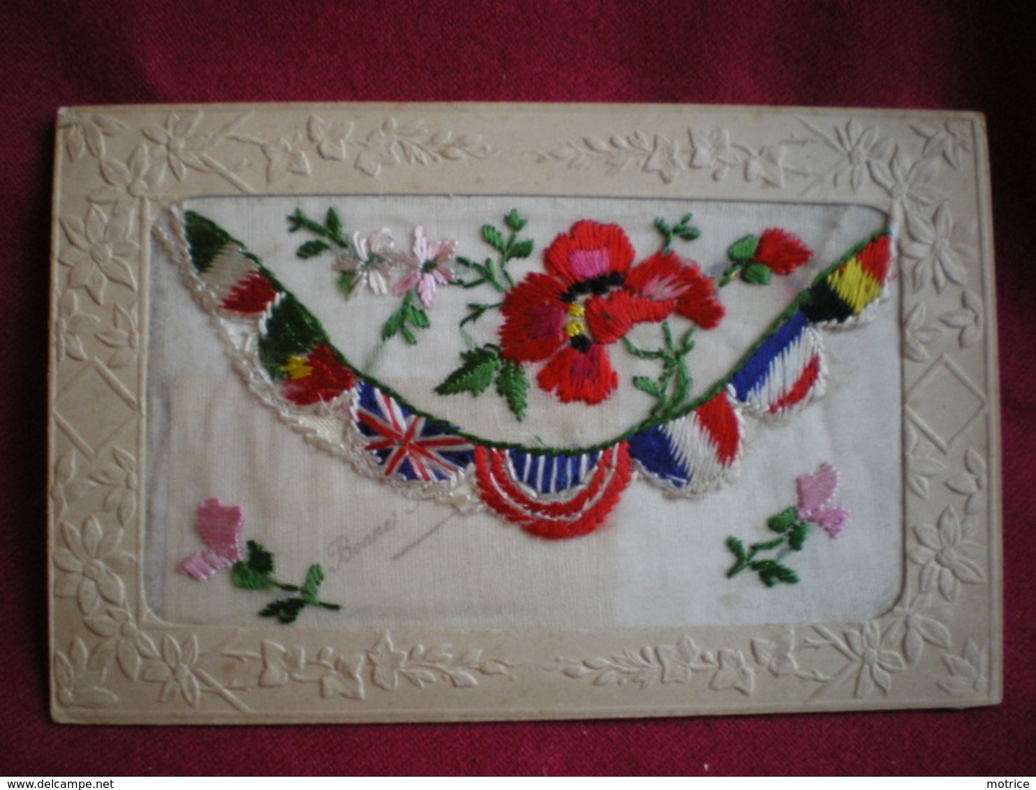 CARTE BRODÉE  - Guerre 1914/18,drapeaux Alliés. - Brodées