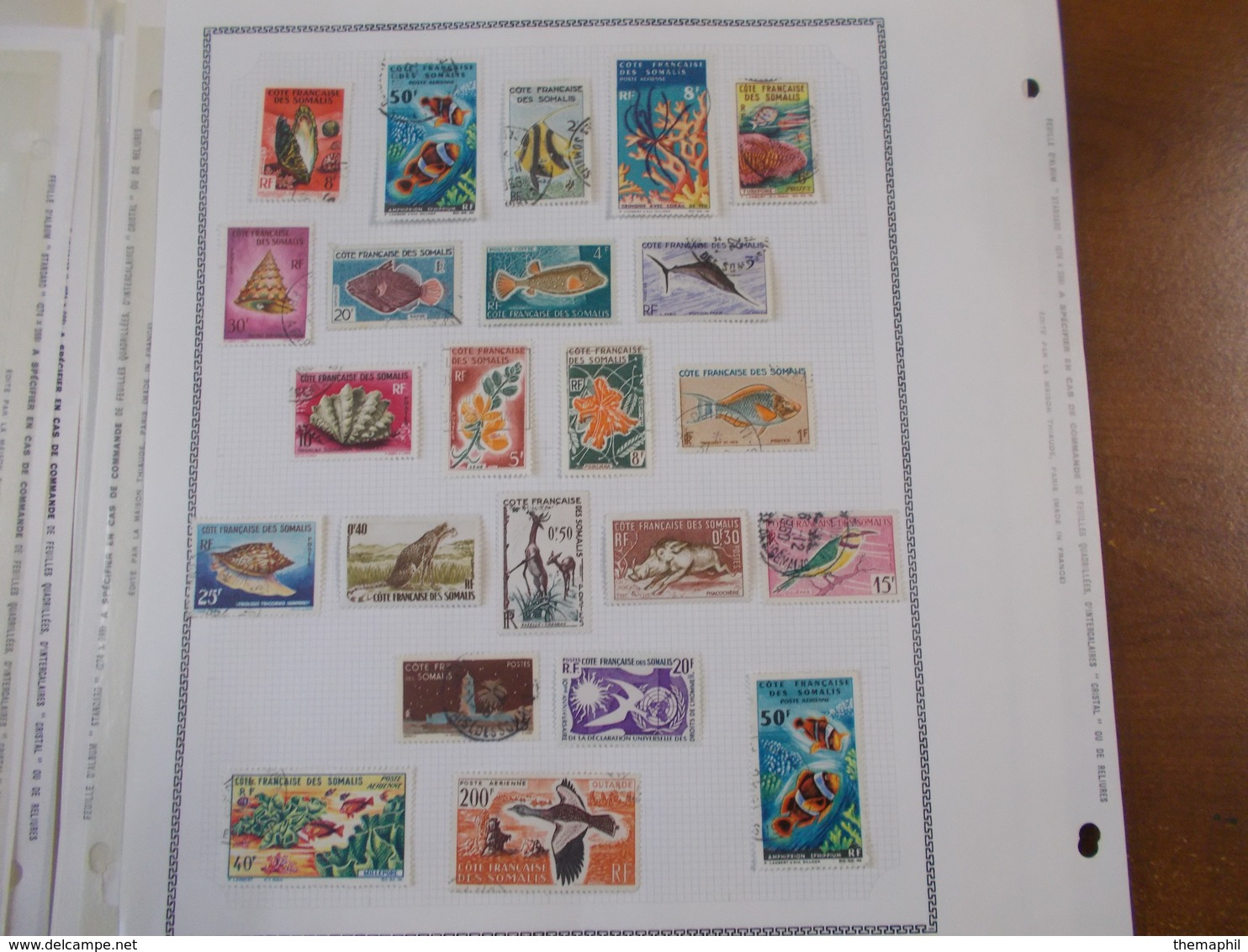 lot n° 635  MONACO algerie senegal  neufs * ou obl.    sur page d'albums.  no paypal