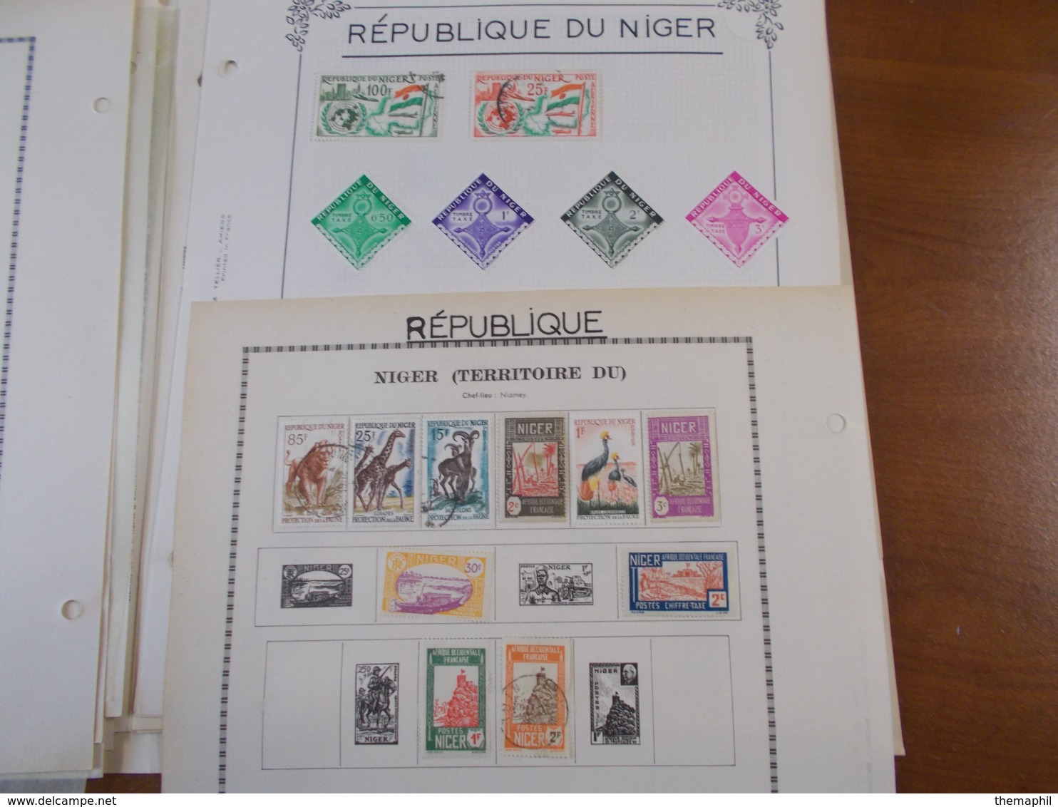 lot n° 635  MONACO algerie senegal  neufs * ou obl.    sur page d'albums.  no paypal