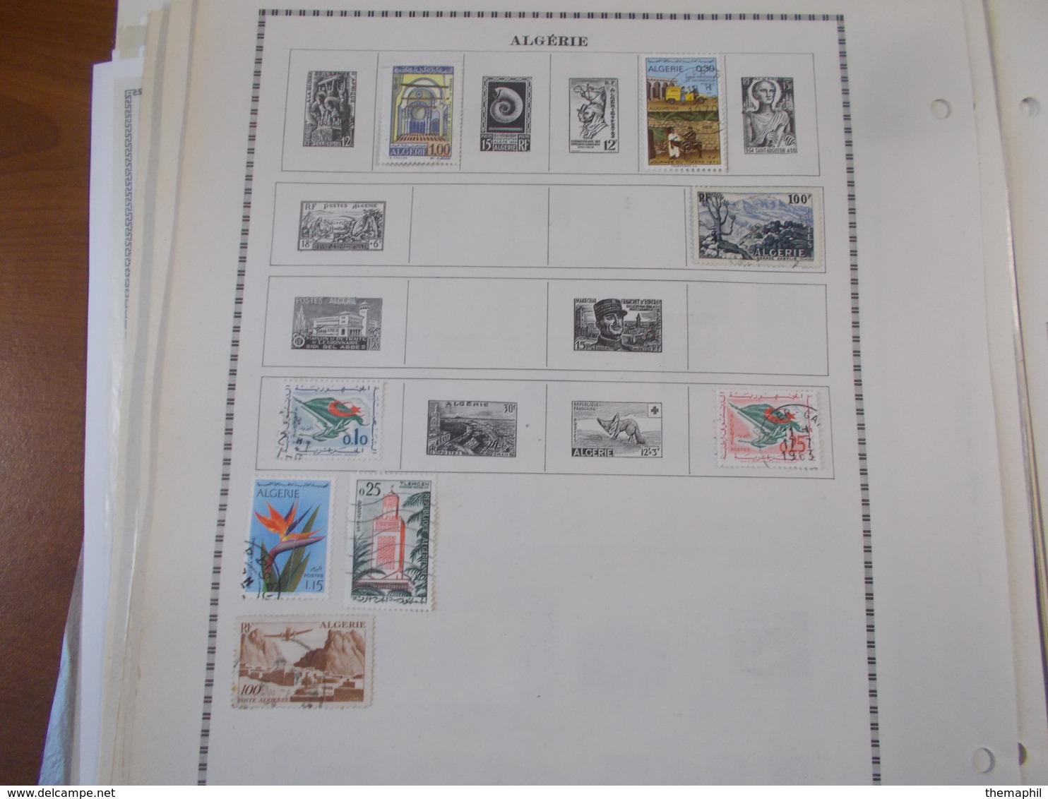 lot n° 635  MONACO algerie senegal  neufs * ou obl.    sur page d'albums.  no paypal