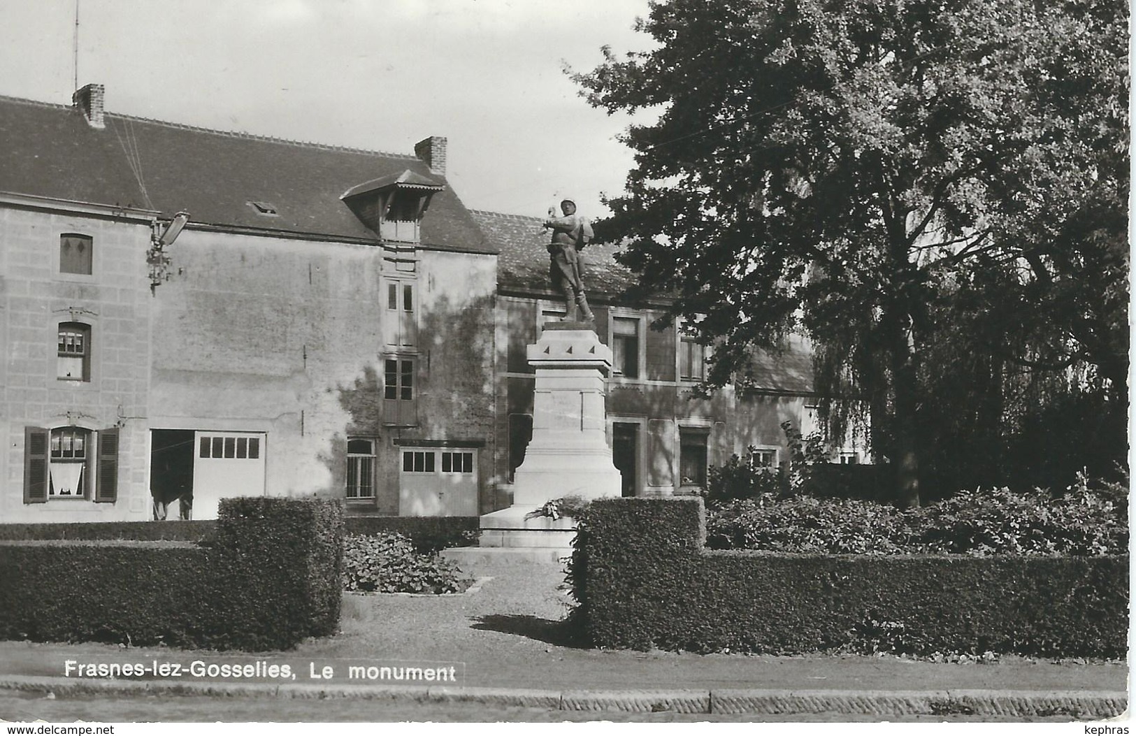 FRASNES-LEZ-GOSSELIES : Le Monument - RARE CPA - Cachet De La Poste 1980 - Andere & Zonder Classificatie