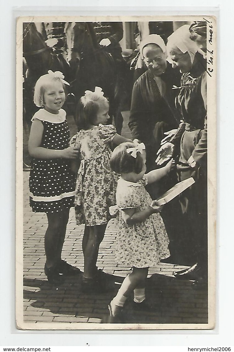 Cpa Zonneday 7 Juni 1946 Paleis Soestdijk Prinsesjes Princesses Beatrice Irene Margueret - Pays Bas ? 2scans - Royal Families