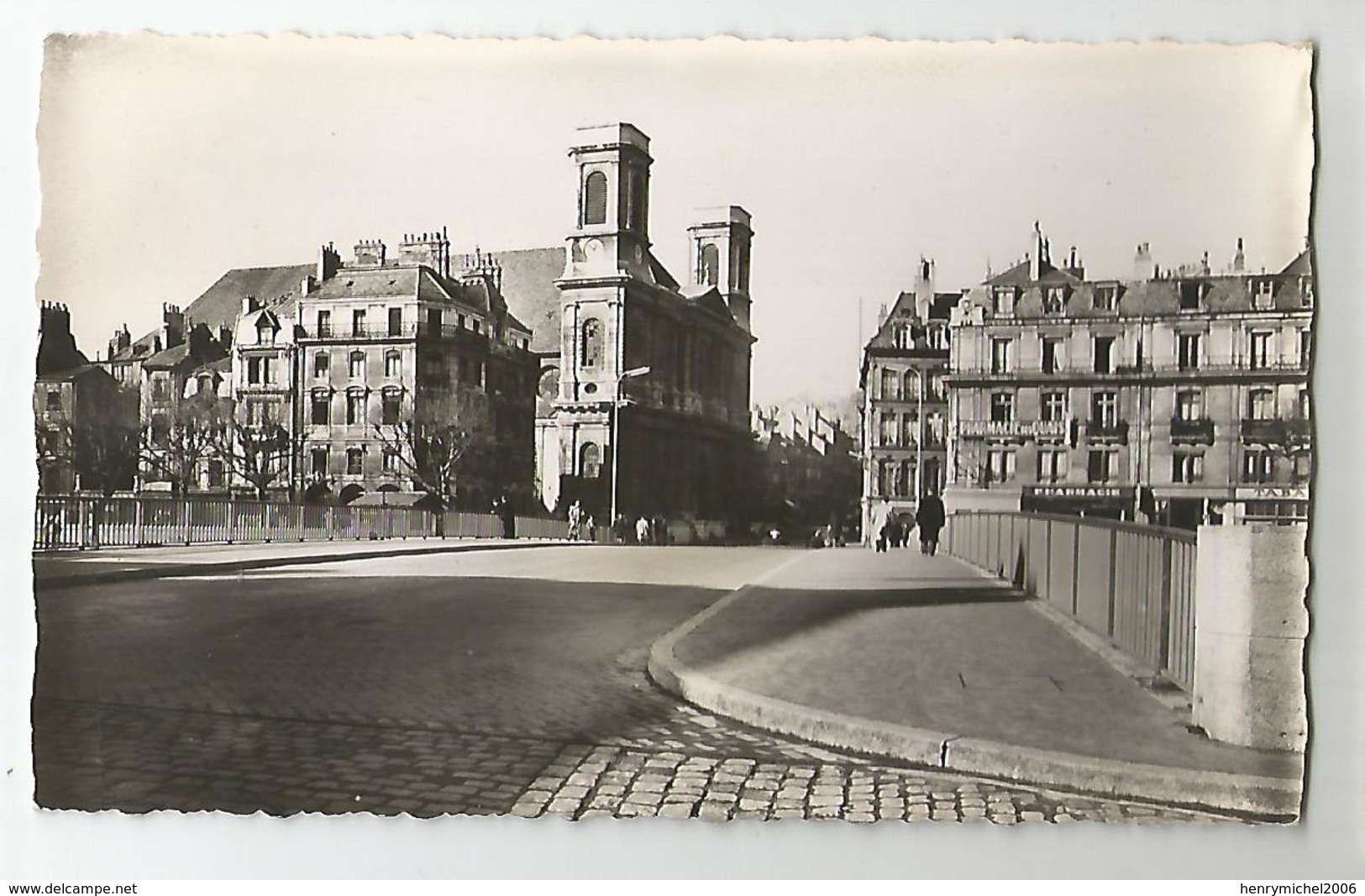 25 Doubs - Besançon Le Pont Battant Et L'église De La Madeleine - Besancon