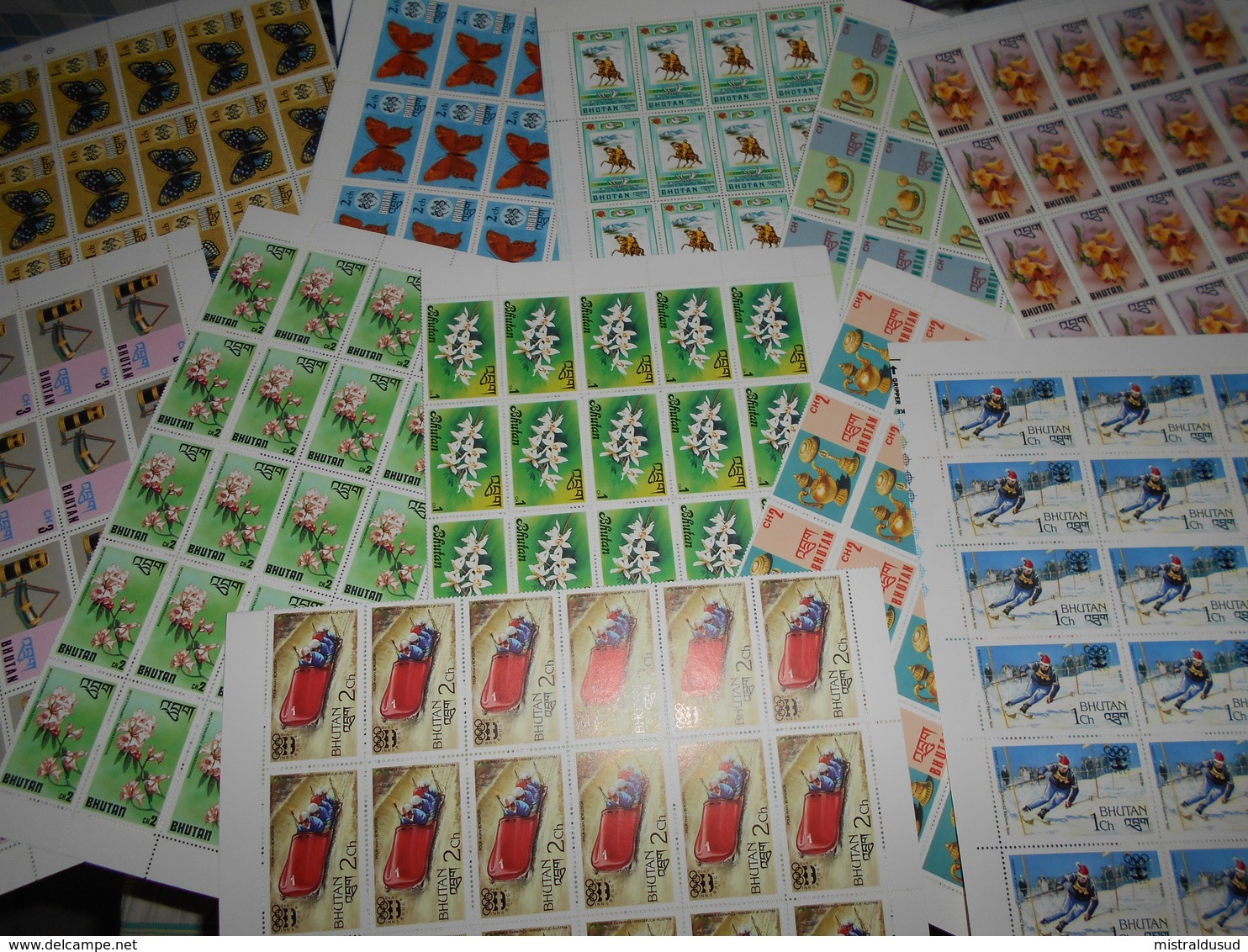 Collection , Bhoutan 500 Timbres Neuf - Collections (sans Albums)