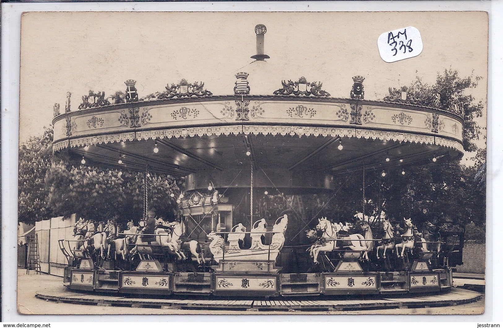 CARTE-PHOTO- BEAU MANEGE DE CHEVAUX DE BOIS- GROS PLAN- RARE - Sonstige & Ohne Zuordnung