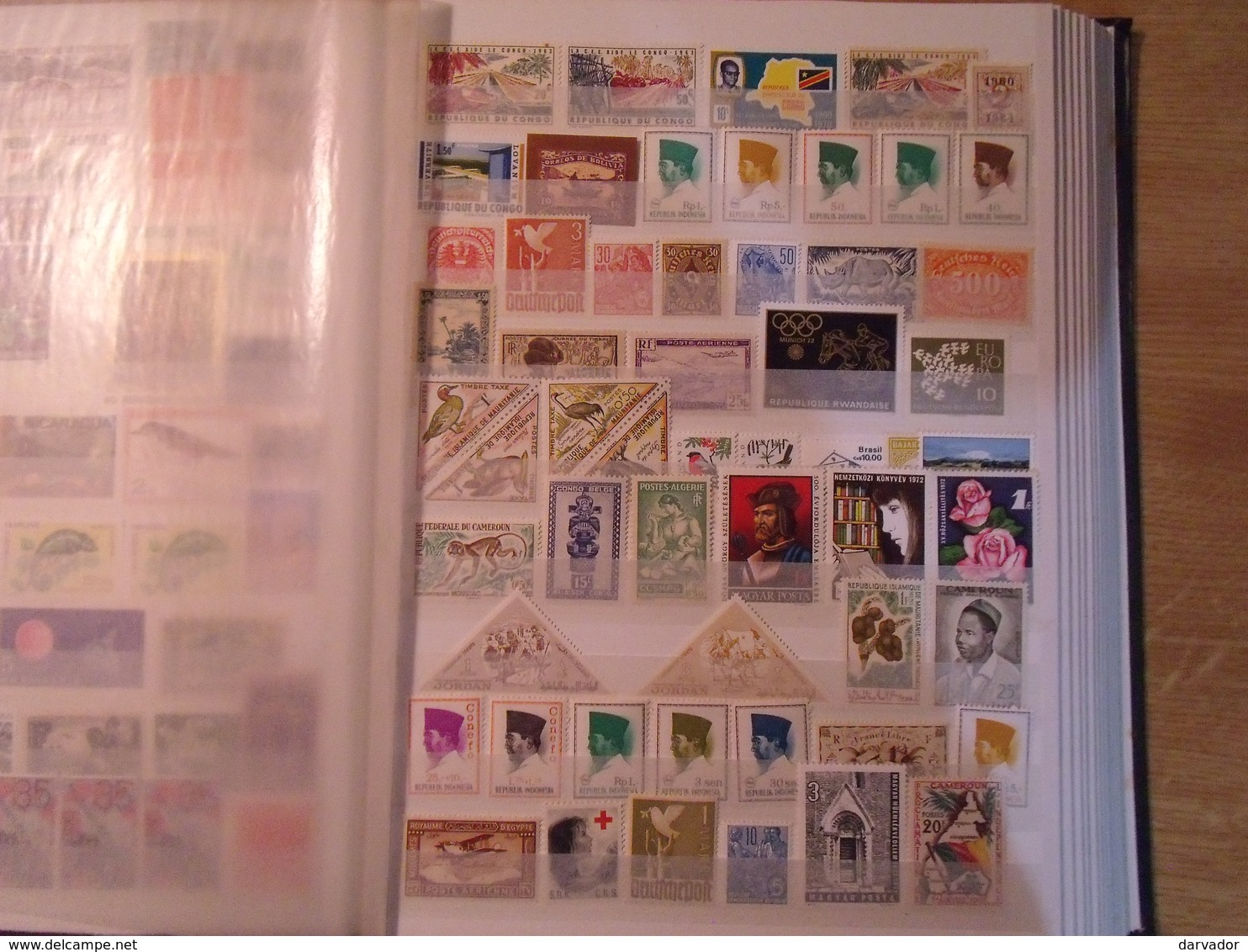 LIQUIDATION / Album M /  timbres divers monde tous neuf **  MNH ( sans charnière   (52 photos ) SUPERBE