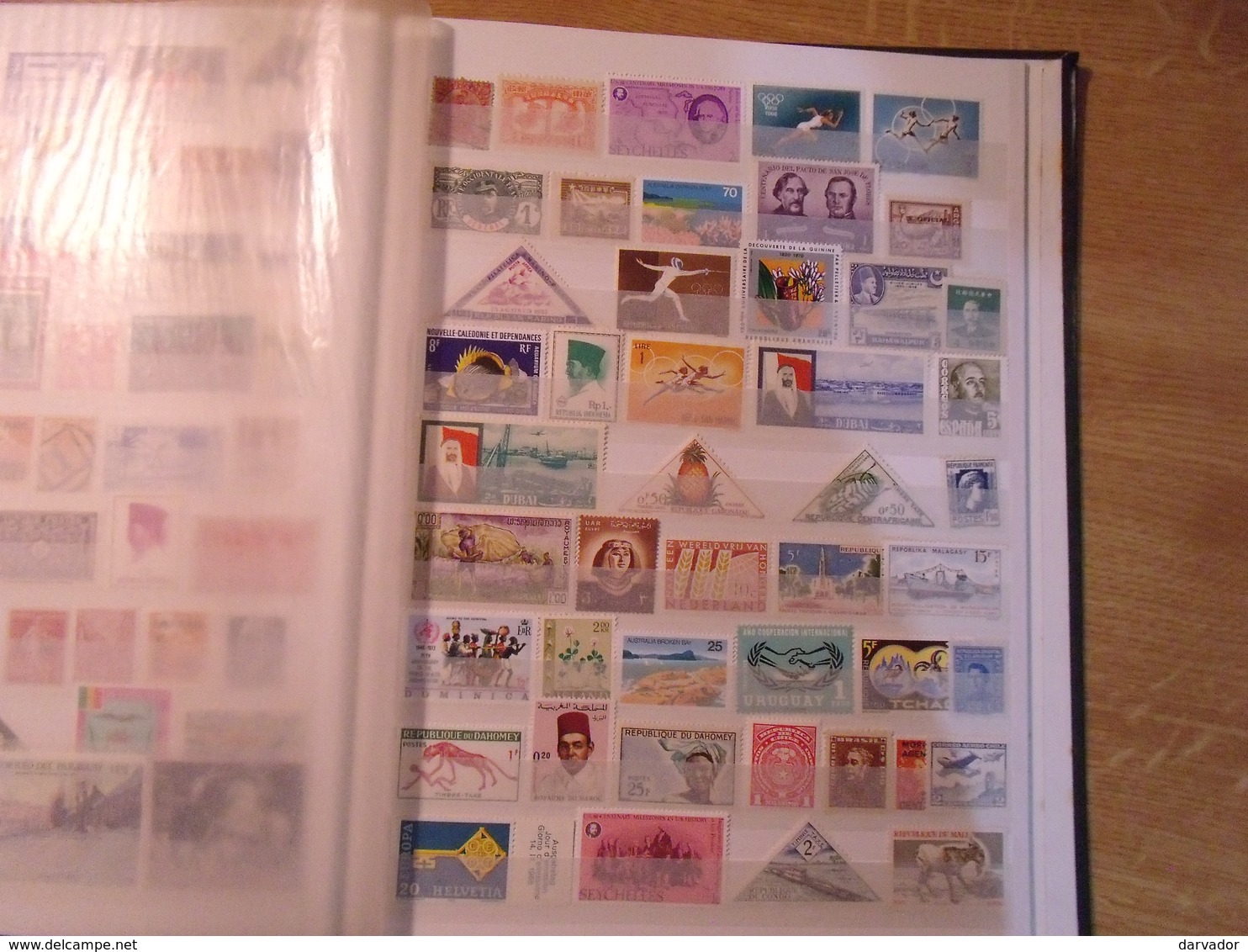 LIQUIDATION / Album M /  timbres divers monde tous neuf **  MNH ( sans charnière   (52 photos ) SUPERBE