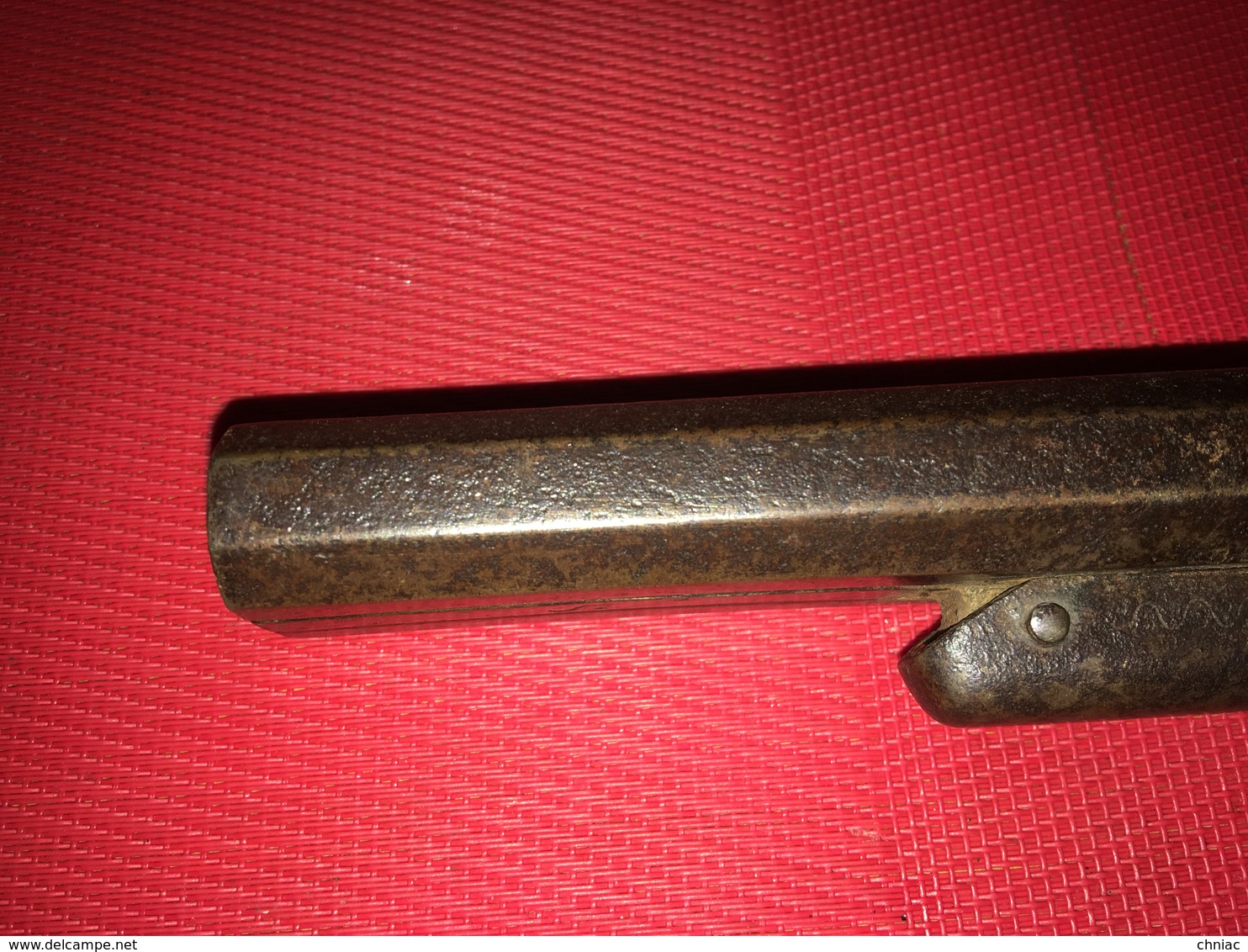 ANCIEN PISTOLET A DOUBLE CANON EN TABLE ET DETENTES RENTRANTES-SYSTEME LE FAUCHEUX VERS 1850