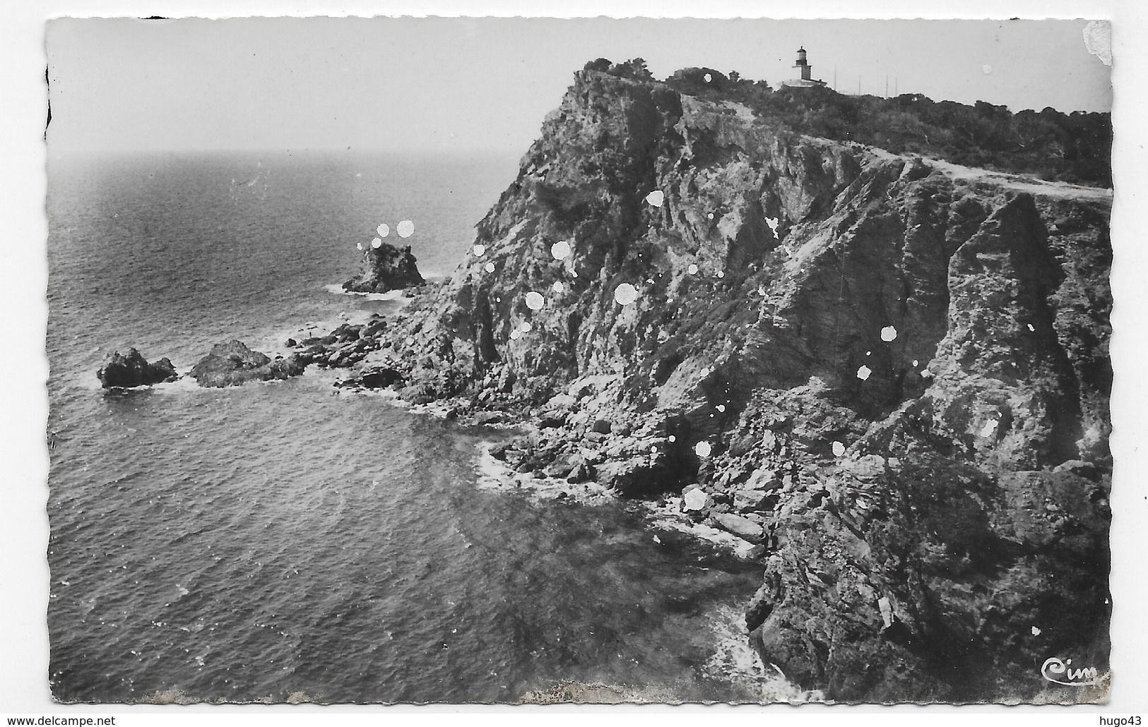 PORQUEROLLES - LES FALAISES DU PHARE - FORMAT CPA NON VOYAGEE - Porquerolles